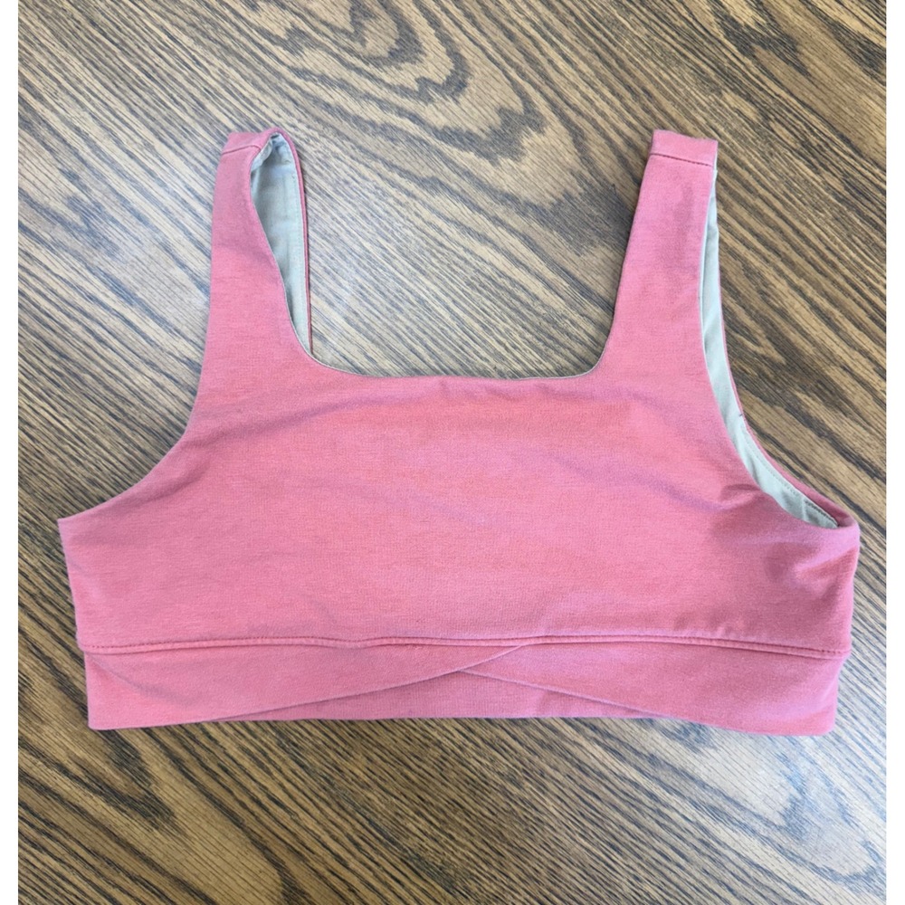 Old Navy PowerChill Sports Bra XXL 18 Pink Go-Dry Crossover Hem Square Neck